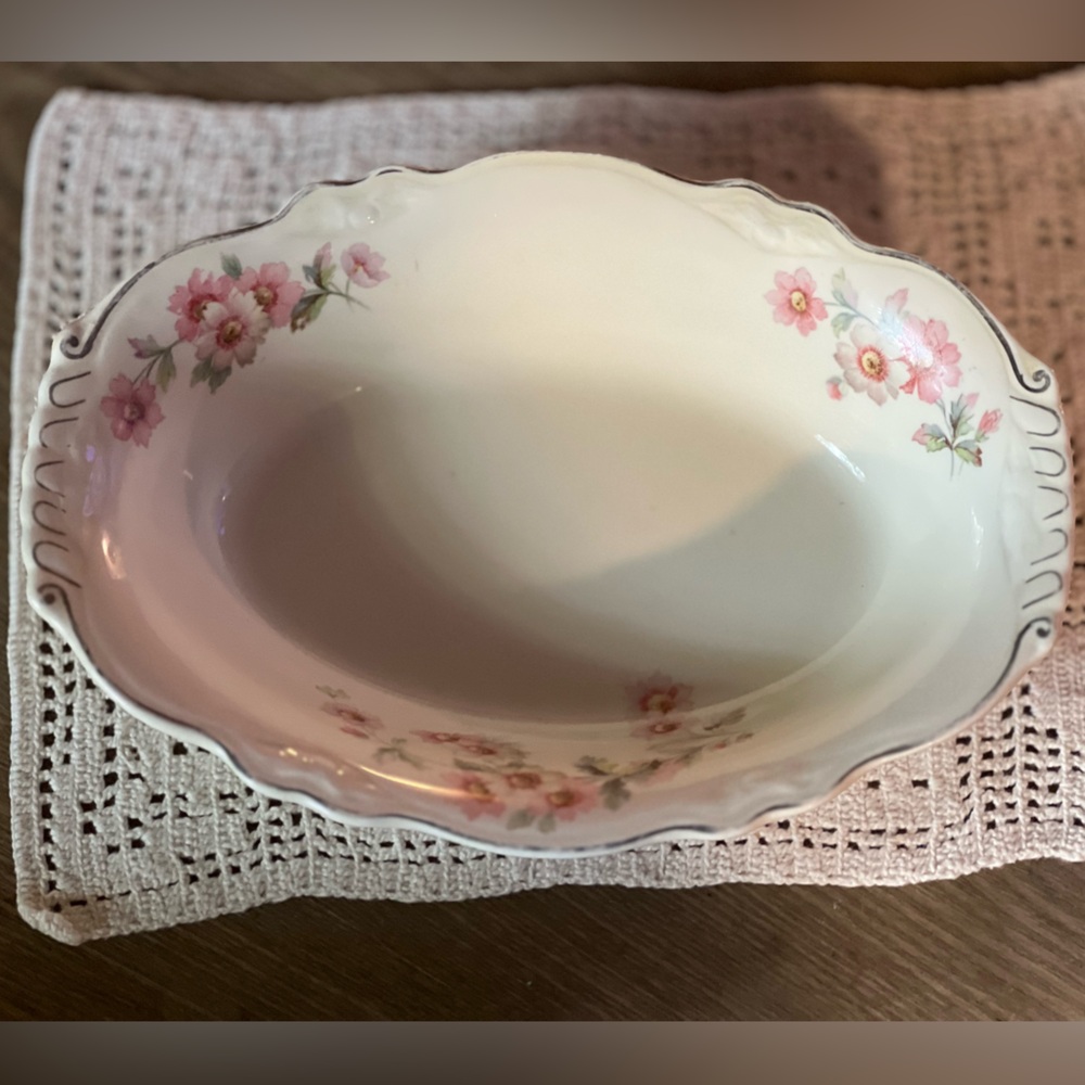 Vintage Homer Laughlin Virginia Rose Serving Bowl